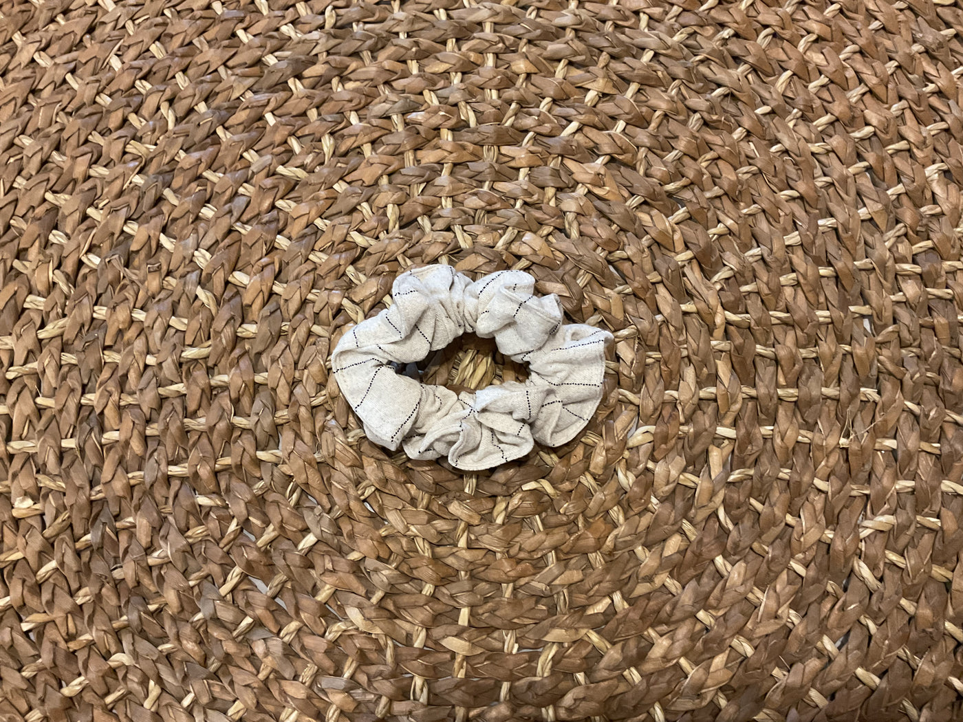 Sable Small Linen-Cotton Scrunchie