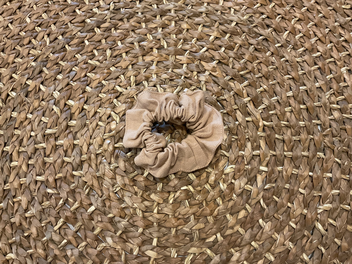 Sable Small Linen-Cotton Scrunchie