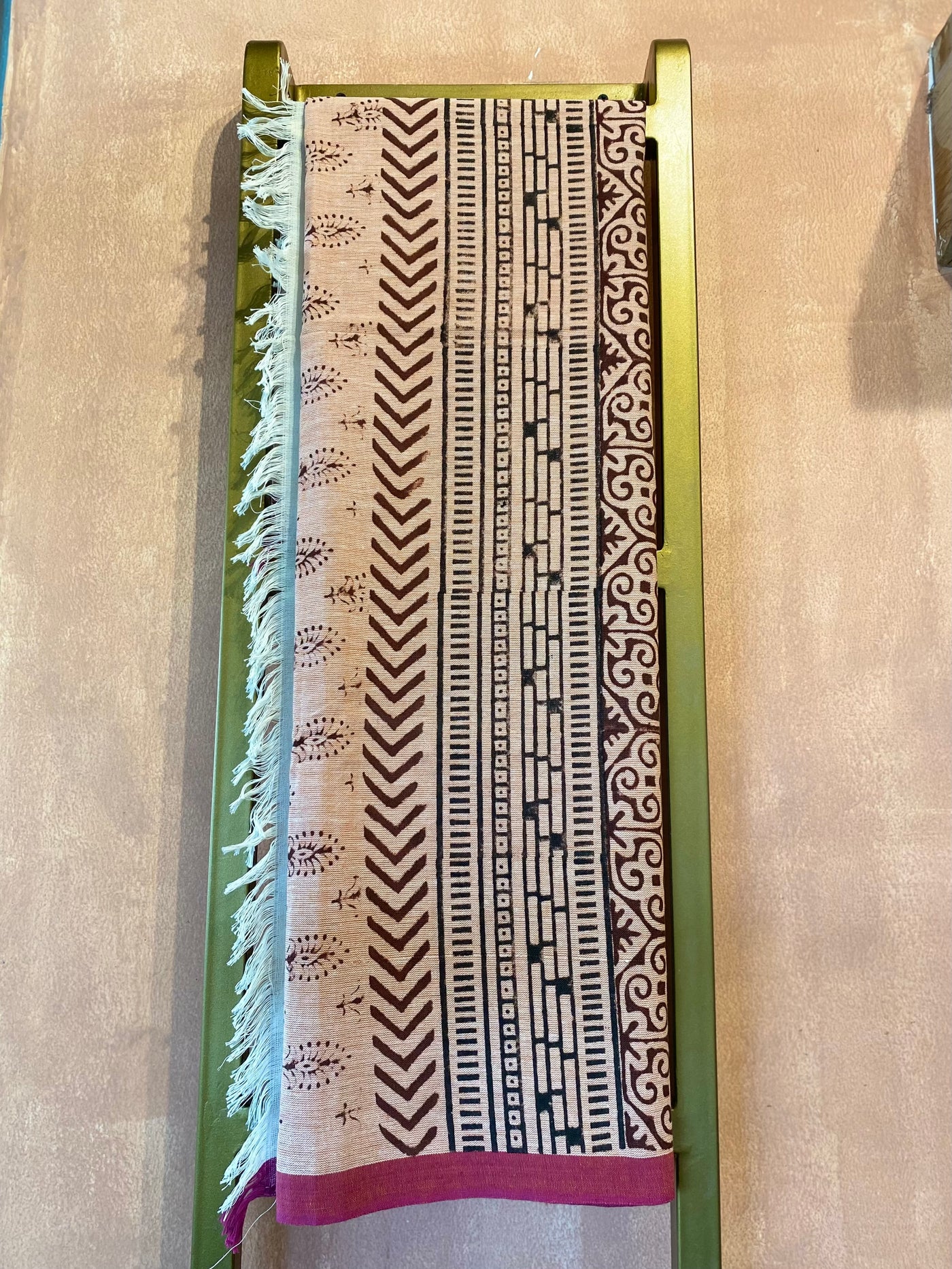 Khadi Pareo - (AKP 140)