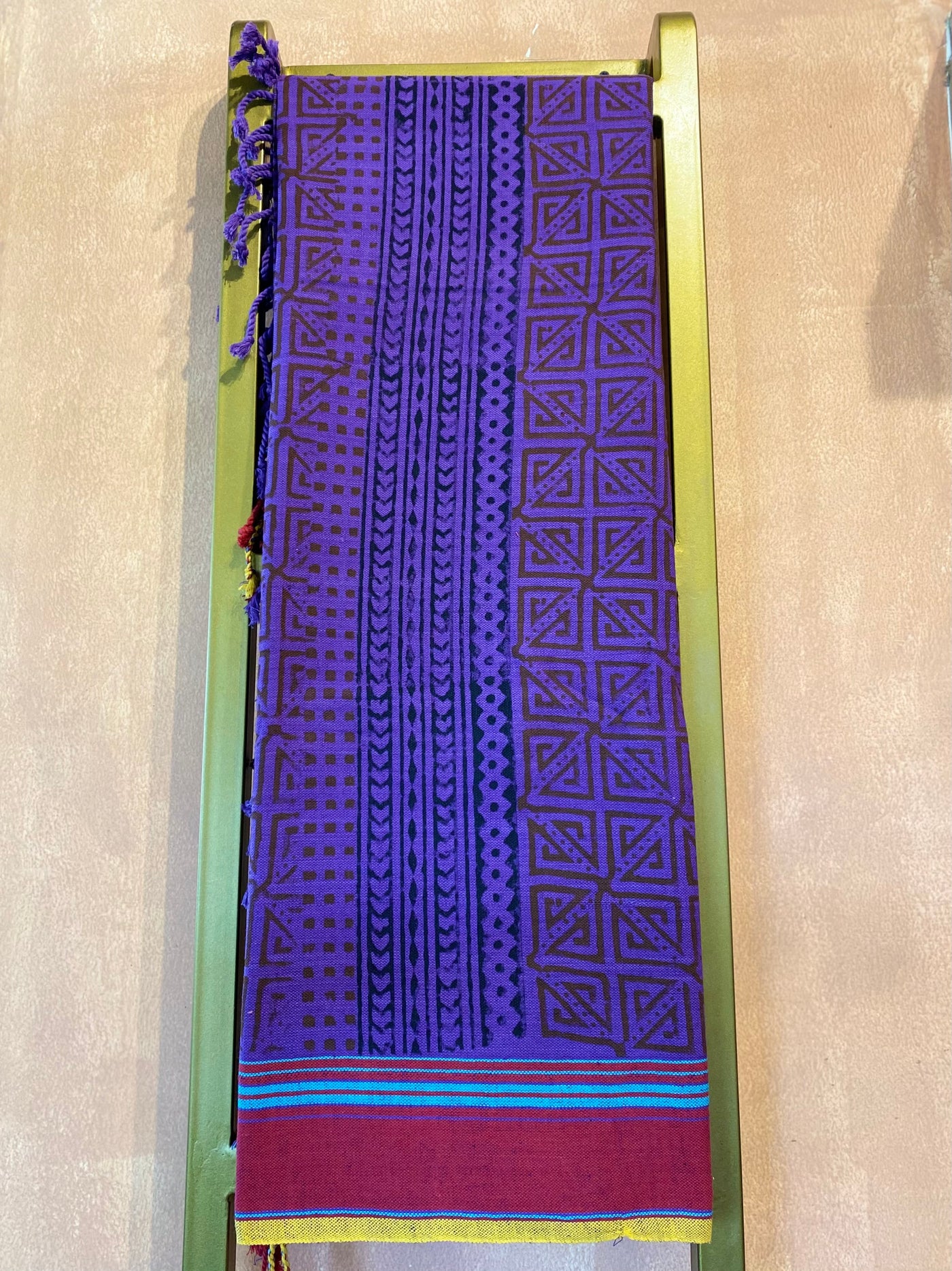 Khadi Pareo - (AKP 137)