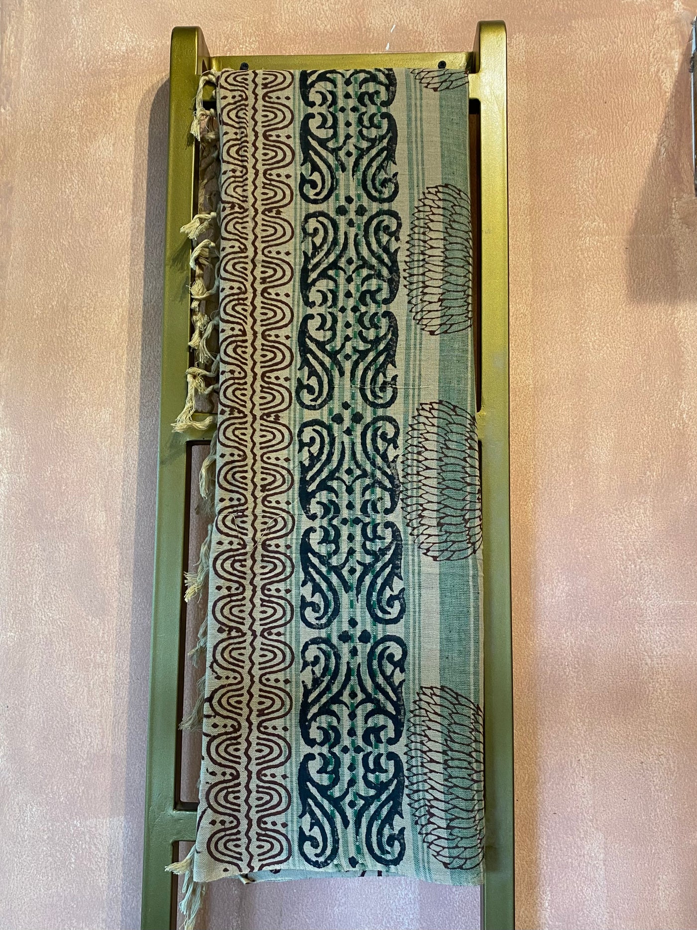 Khadi Pareo - (AKP 188)