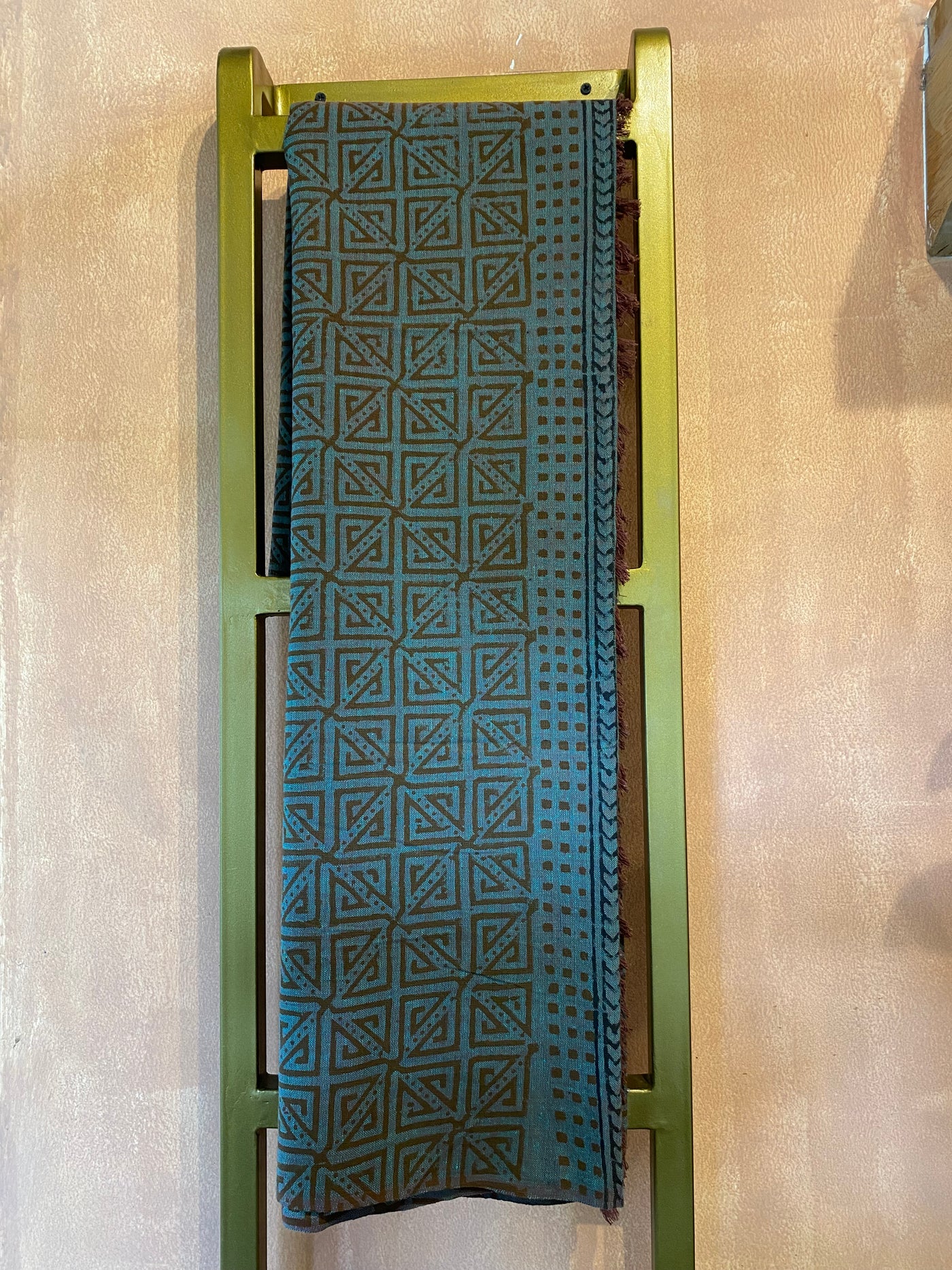 Khadi Pareo - (AKP 205)