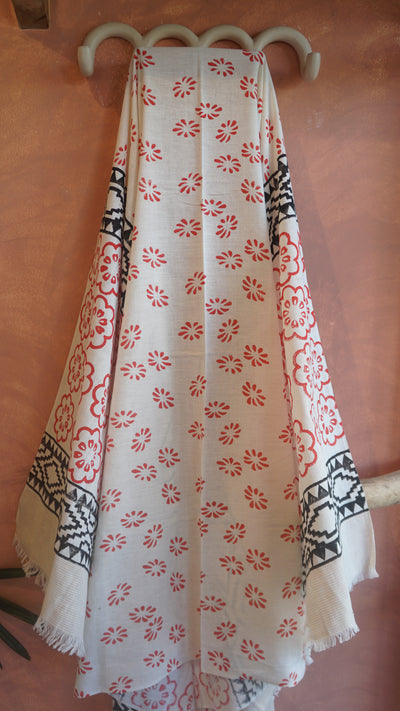 Khadi Pareo - Beige with Red Flowers (AKP 52)