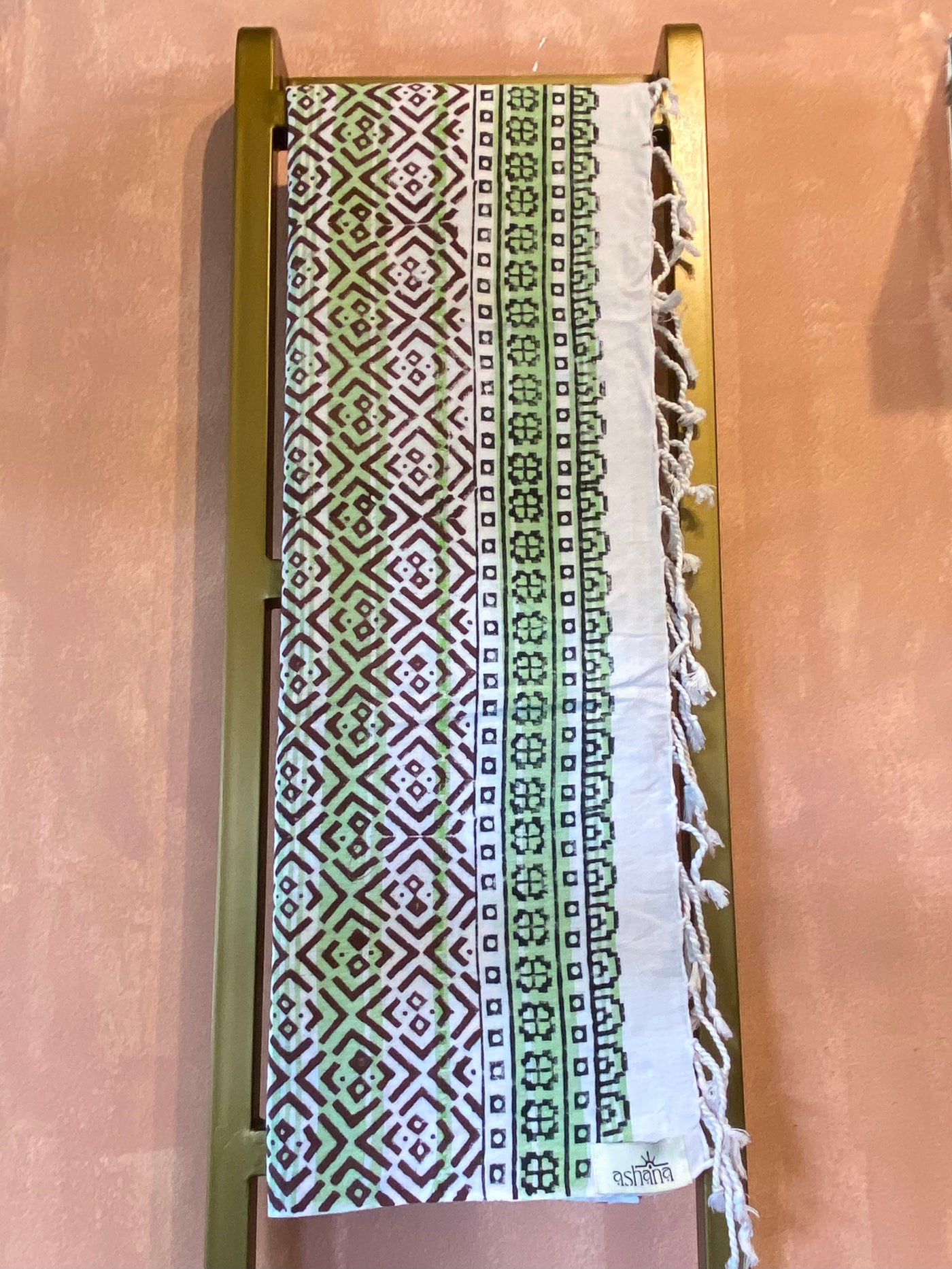 Khadi Pareo - (AKP 150)