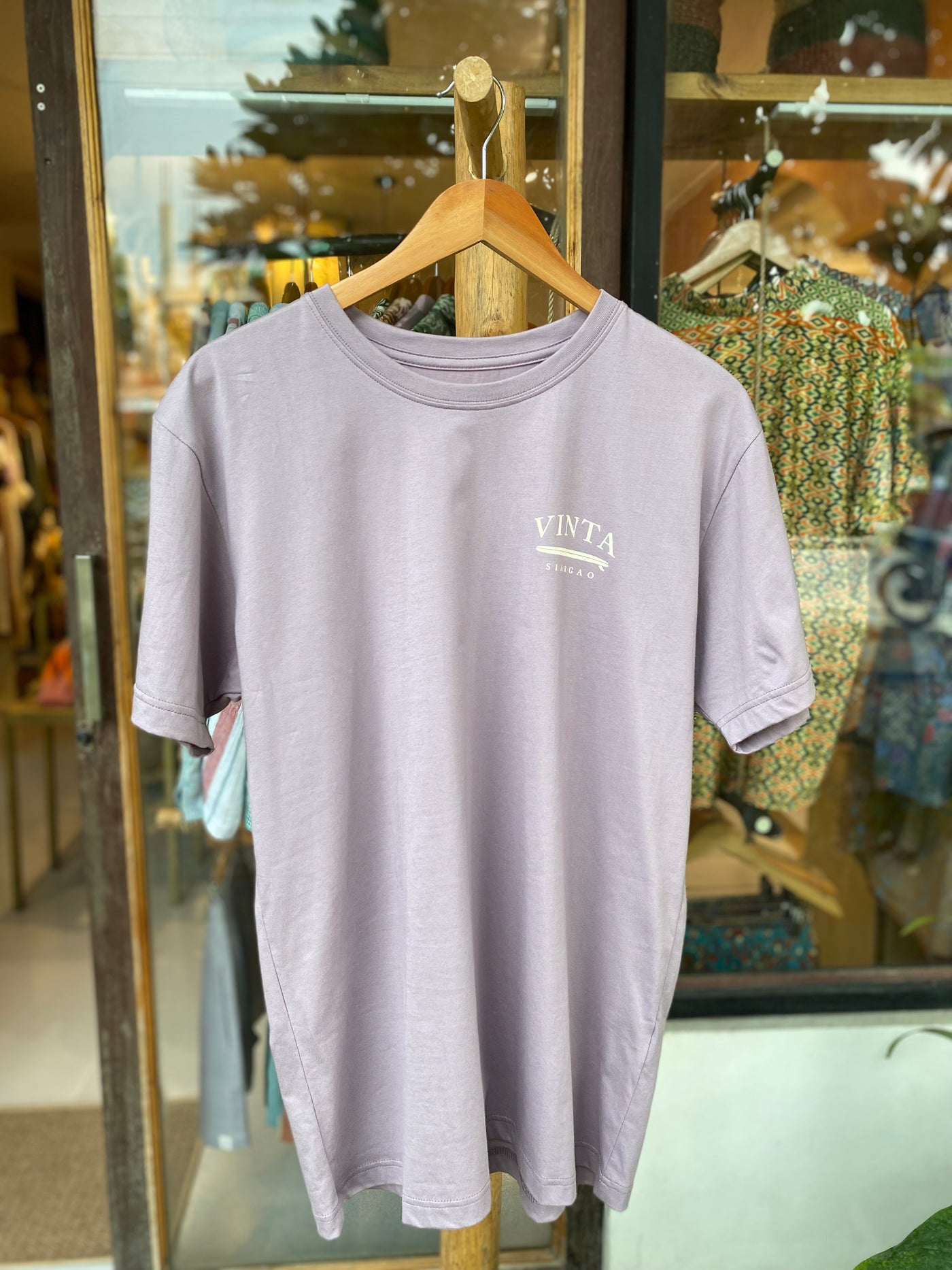 Vinta Men's T-Shirt - 3 Surfer Girls Lilac