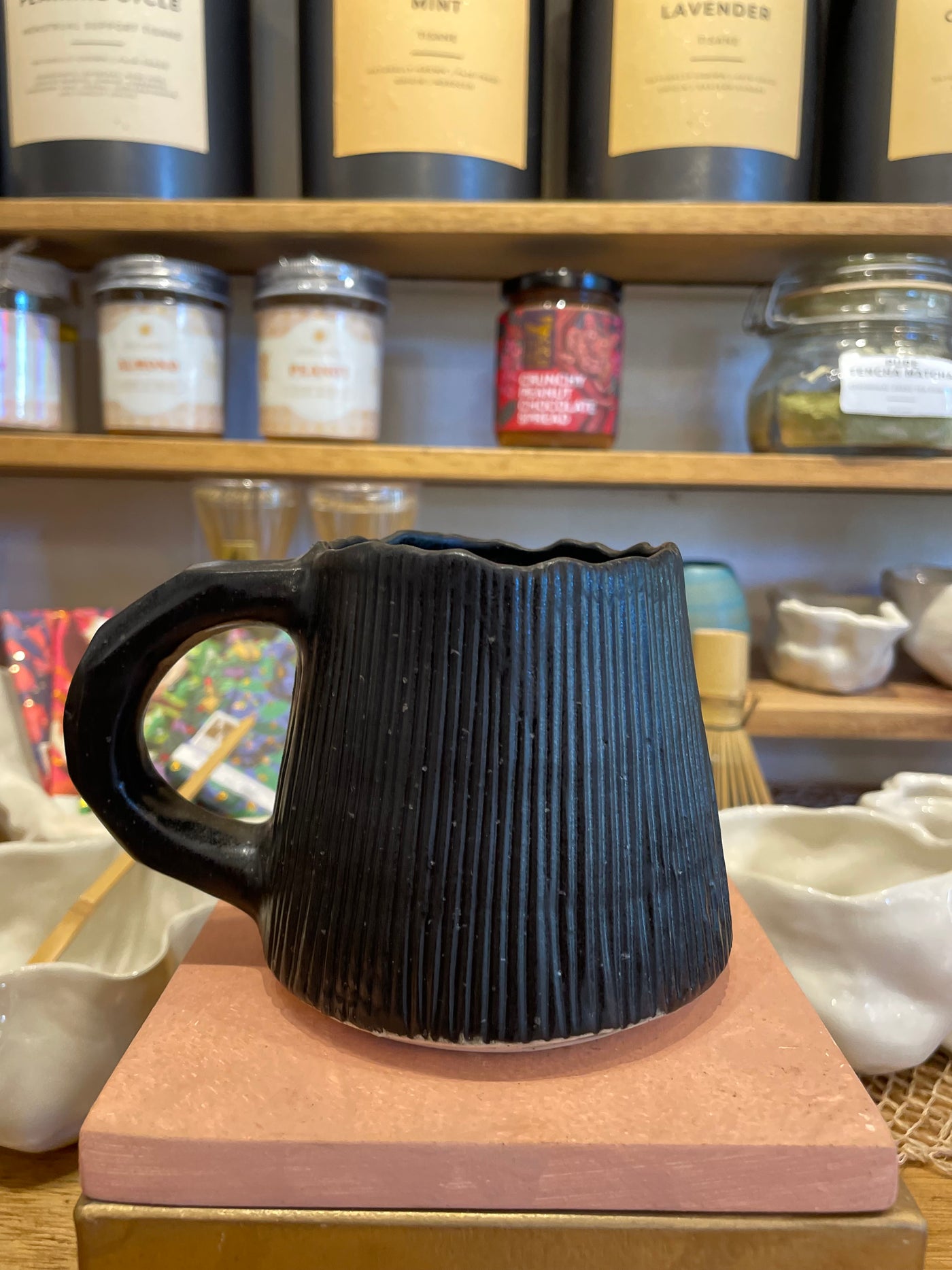 Mia Casal Handmade Barnacle Mug - Black