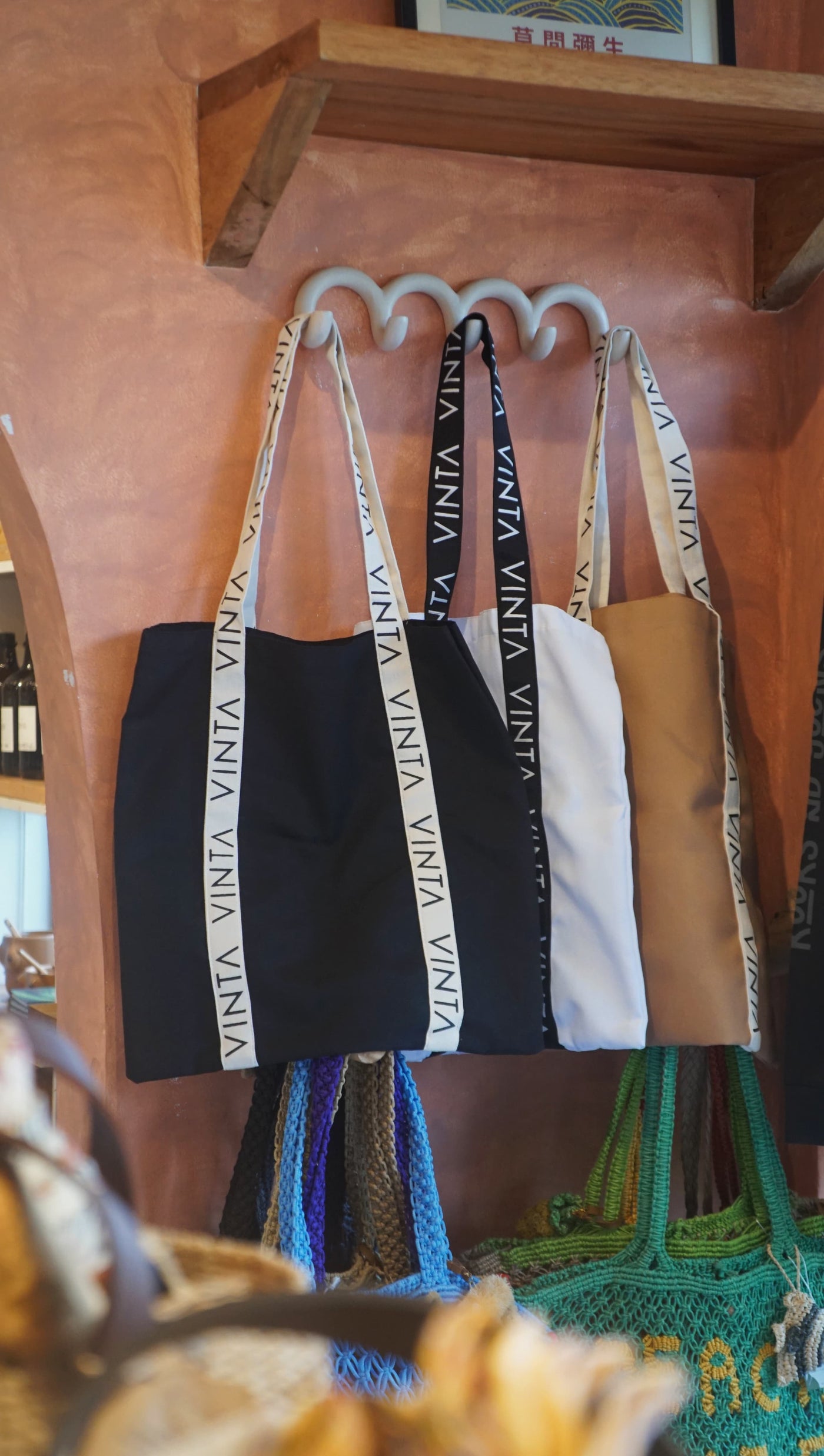 Vinta Strap Tote Bag