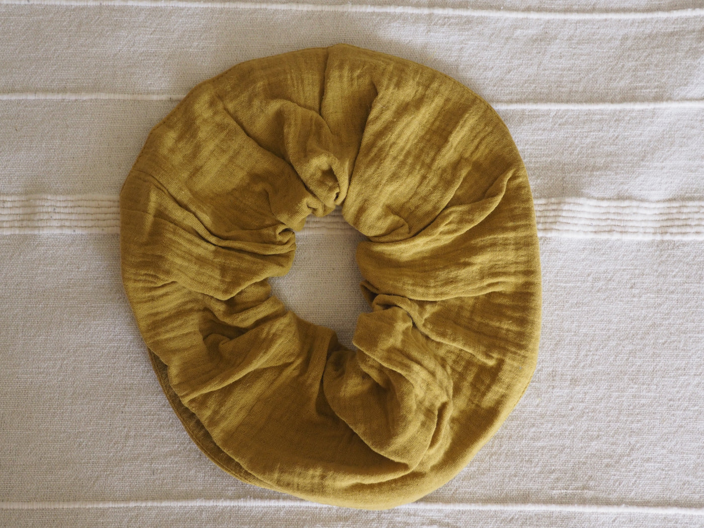 Miro Jumbo Scrunchie - Honey Gold