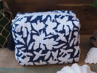 Indi Pouch Large - Blue & White flowers IPL01