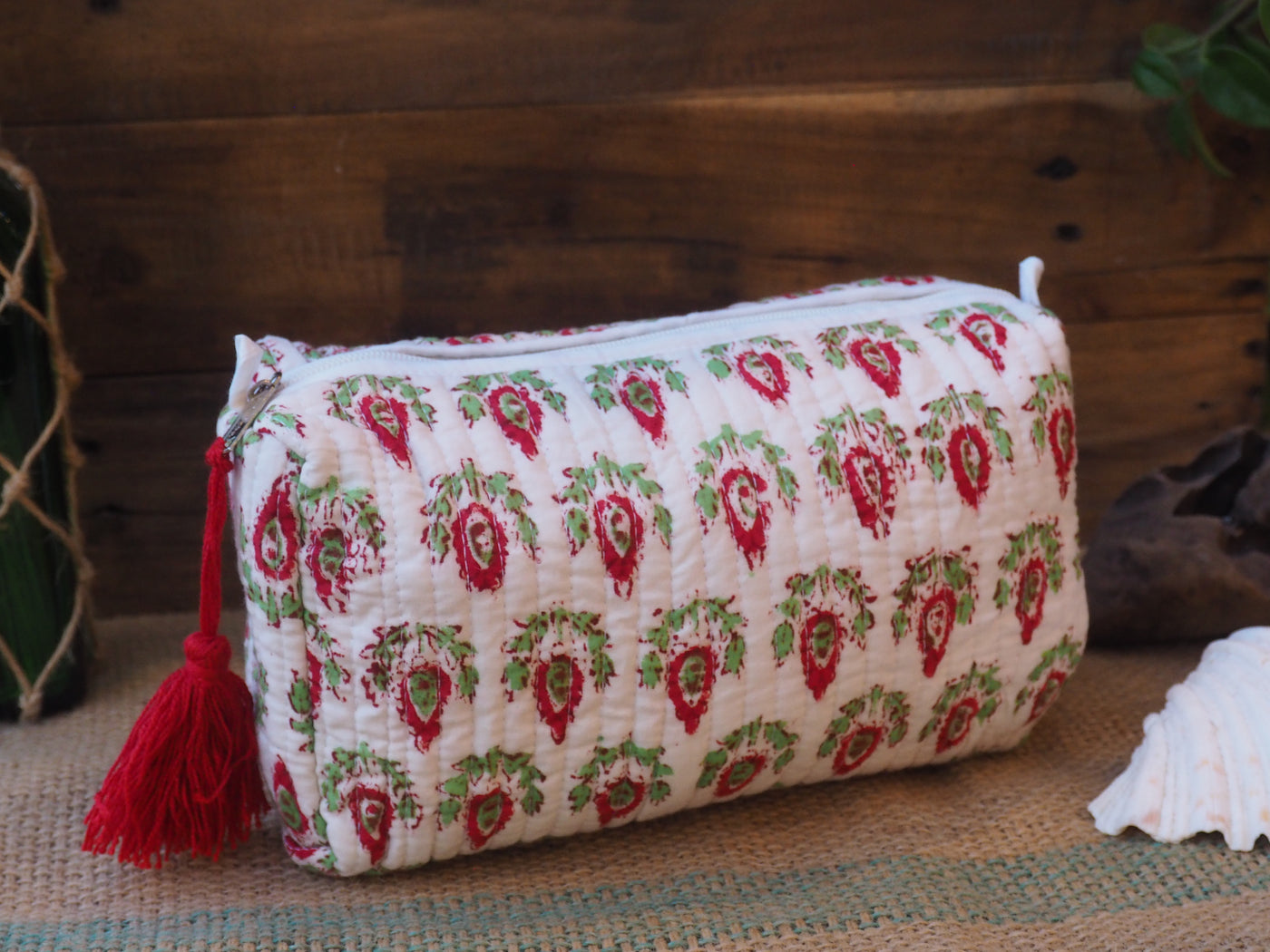 Indi Pouch Regular - White, Red & Green Flowers IPS04